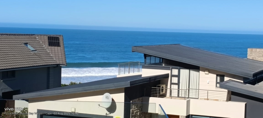 7 Bedroom Property for Sale in Dana Bay Western Cape